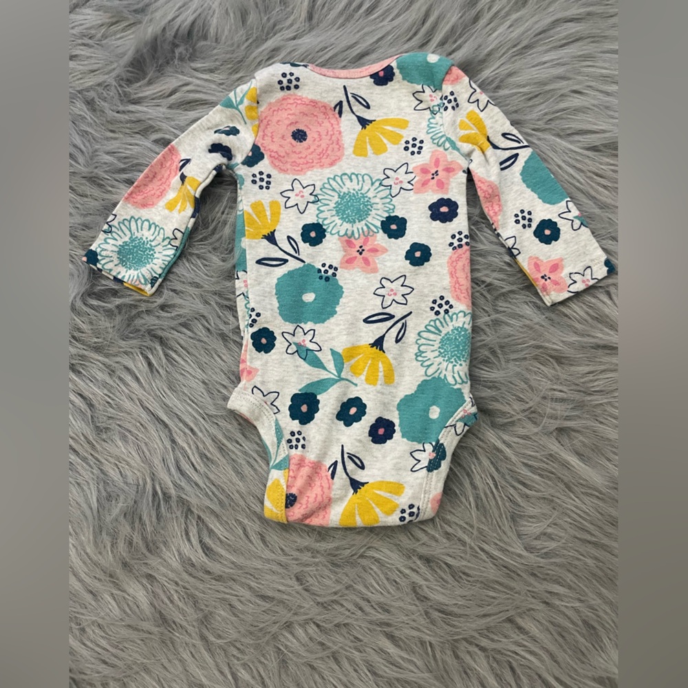 Carter’s 3M bundle - Picture 9 of 9